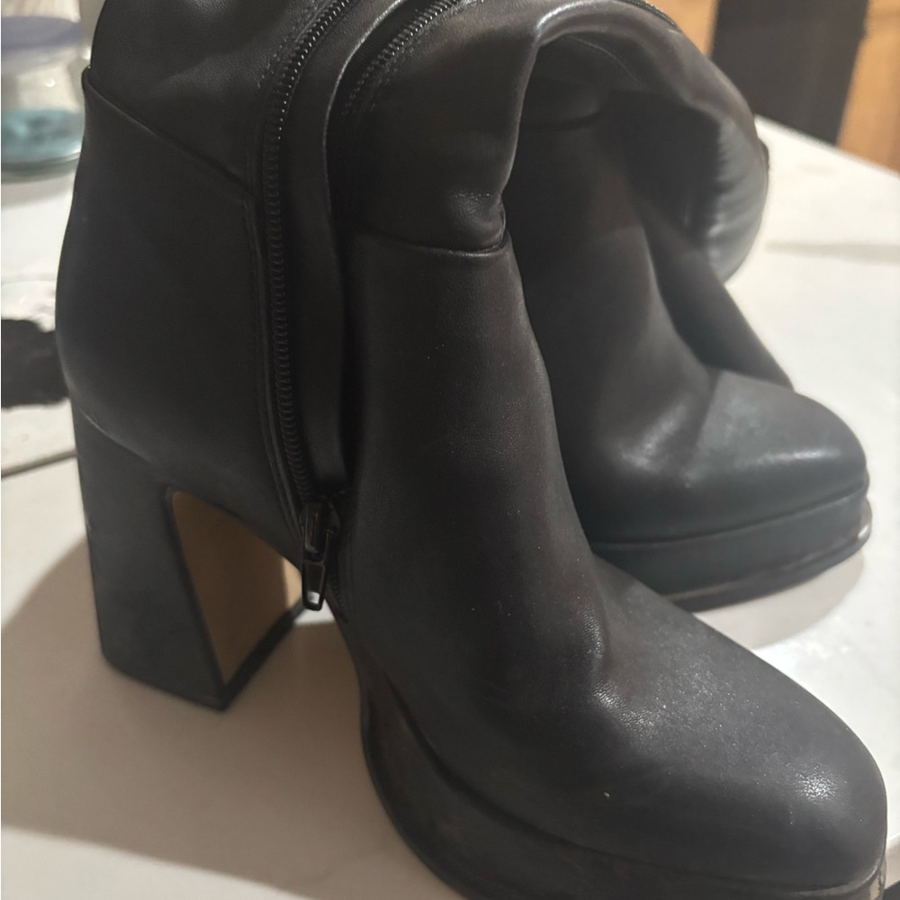 Elegant Black Women's Ankle Boots